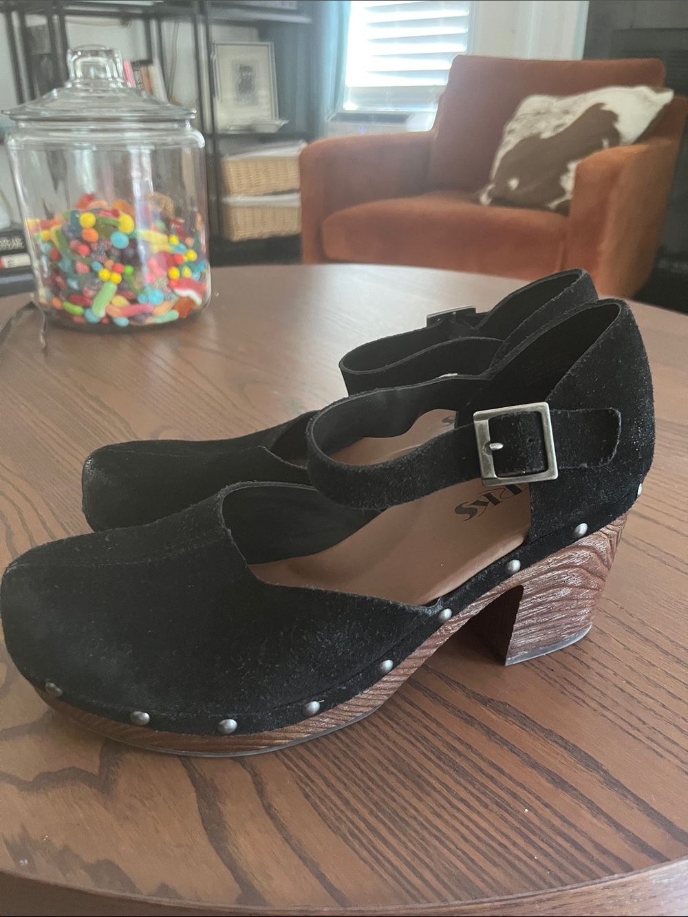 Korks Black Suede Studded Mary Jane Clogs Evah Size 8.5
